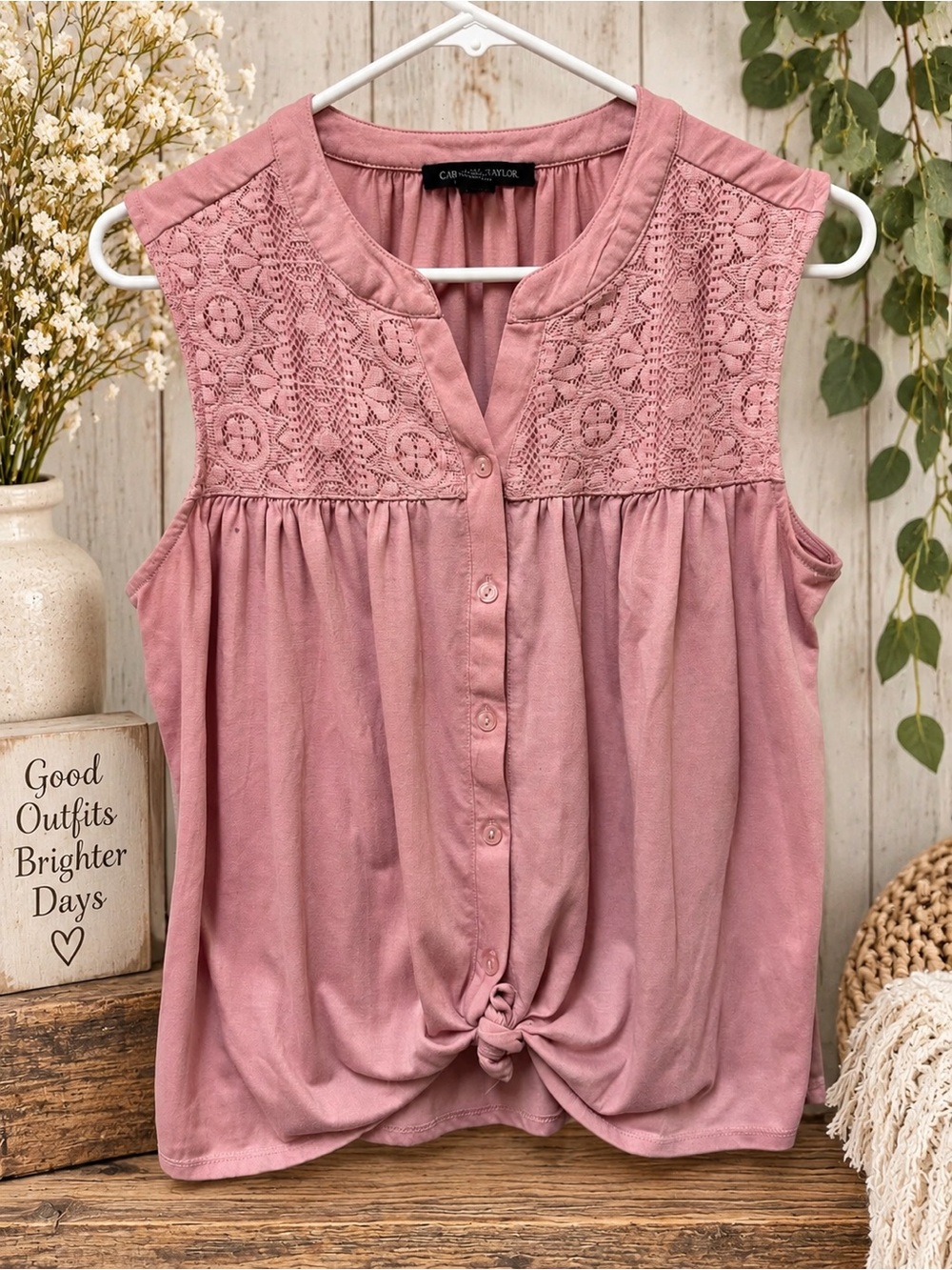Carolyn Taylor Pink Sleeveless Button-Front Camisole with Lace Yoke